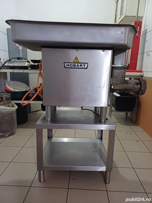 Vând utilaje profesionale pentru carmangerii in stare foarte bună 