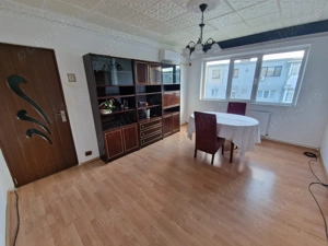 Apartament cu 2 camere la etajul 4