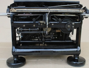 Masina de scris Continental an 1916 - imagine 4