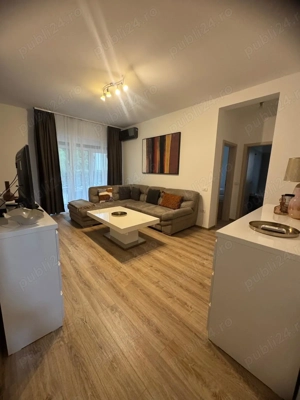 Proprietar vand Apartament 2 camere cu teren de 150 mp si 2 locuri de parcare. - imagine 2