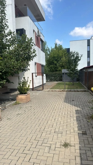 Proprietar vand Apartament 2 camere cu teren de 150 mp si 2 locuri de parcare. - imagine 4