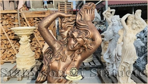 Statuetă Venus cu părul lung, arămiu patinat, model S71.