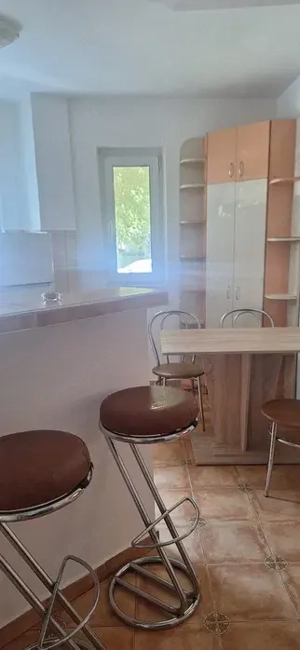 Închiriez apartament cu doua camere, Grigorescu. - imagine 3