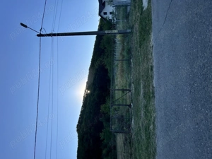 Teren de vanzare ,intravilan 800 metri patrati,restul extravilan 