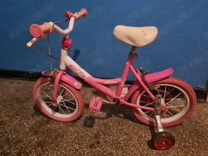 Bicicleta fete culoare roz