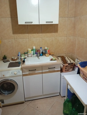 vănd casă la curte central  - imagine 2