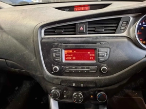 Dezmembrez Kia Ceed 2016 HATCHBACK 1.6 DOHC - imagine 8