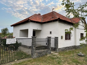 Casa de vanzare in satul Tipari - imagine 6