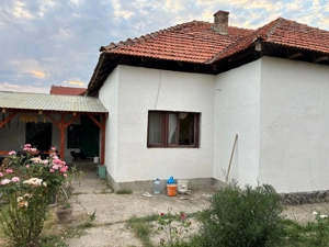 Casa de vanzare in satul Tipari - imagine 4