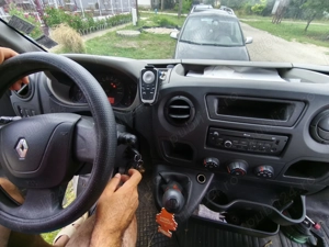 Vând Renault Master 
