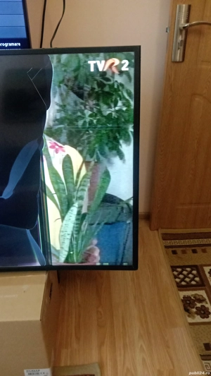 Televizor LED Smart Samsung UE49MU6202KXXH diagonala 123 cm ultra HD 4 K ,curbat,negru