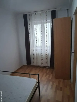 închiriez apartament zona Petrisor