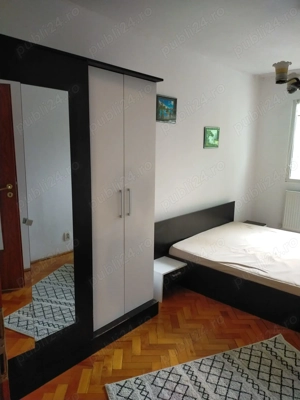 Apartament cu trei camere mobilat, centrală termică, negociabil - imagine 6