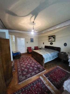 Casa cu pozitie deosebita in zona centrala - imagine 5 Casa cu pozitie deosebita in zona centrala - imagine 5