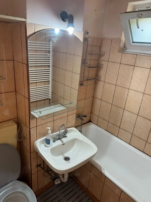 Inchiriez apartament cu o camera - imagine 5 Inchiriez apartament cu o camera - imagine 5