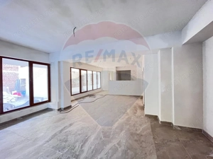Spațiu comercial de inchiriat - 230 mp cu terasa - zona Aviatorilor - imagine 3