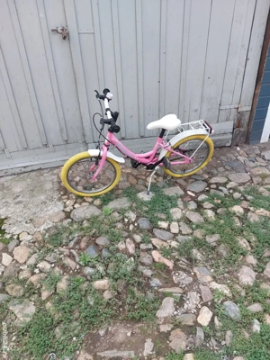 vând bicicleta de copii 