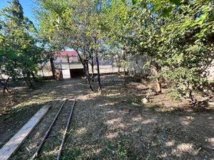 Bocsa Romana, 2 Corpuri de cladire cu Teren de 555 mp. si garaj, la sosea - imagine 5