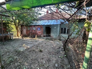 Bocsa Romana, 2 Corpuri de cladire cu Teren de 555 mp. si garaj, la sosea - imagine 6