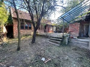 Bocsa Romana, 2 Corpuri de cladire cu Teren de 555 mp. si garaj, la sosea - imagine 3