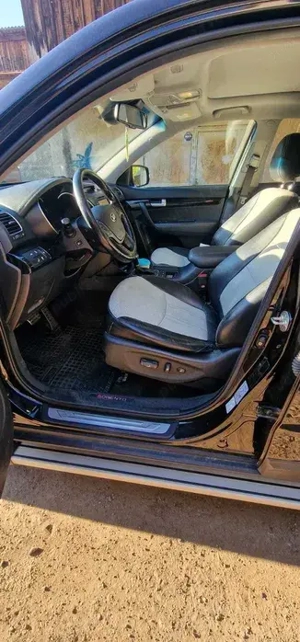 Vand   Schimb Kia Sorento - imagine 4