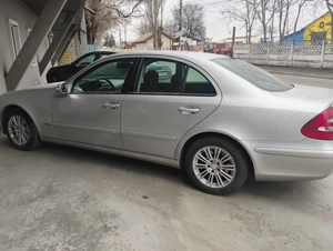 Proprietar vand Mercedes E Class - imagine 3
