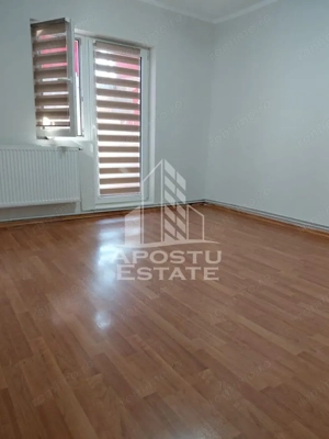 Apartament cu 2 camere, decomandat, centrala proprie,zona Soarelui - imagine 3
