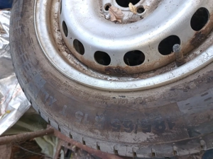 Cauciucuri iarna și genti la 50 lei bucata 