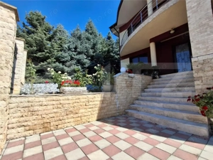 Proprietate deosebita cu suprafata de 240 mp utili si 825 mp curte - imagine 19