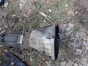 Dezmembrez BMW seria 3 2007 2.0 diesel,fără motor 