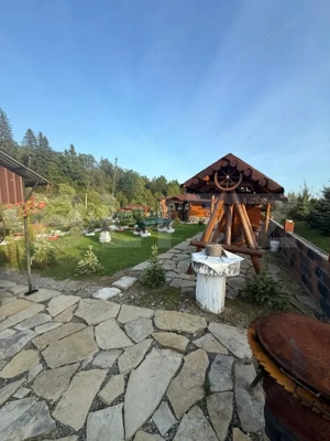 Cabana din lemn rotund, 2 camere, 140 mp, teren 2800 mp, Paltinoasa - imagine 14