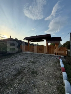 Cabana din lemn rotund, 2 camere, 140 mp, teren 2800 mp, Paltinoasa - imagine 20