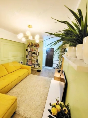 Apartament modern de vanzare, 2 camere zona Aleea Strugurilor + loc de parcare