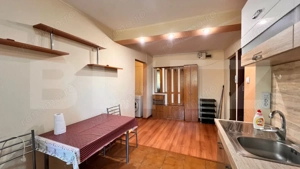 Apartament de 2 camere, decomandat de 55 mp, zona Brazda  - imagine 1