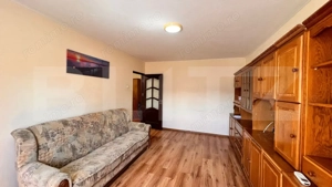Apartament de 2 camere, decomandat de 55 mp, zona Brazda  - imagine 3