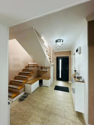 Confort si siguranta - casa moderna cu 4 camere in Sanpetru - Central - imagine 2