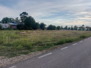 Inchiriere teren intravilan, zona Gura Sutii - Dambovita