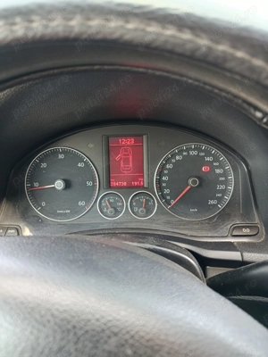 Vând autoturism Volkswagen Jetta 1.9 TDI  an 2008 - imagine 5