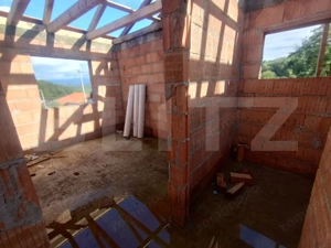 Casa la rosu 100mp,4 camere,750 mp teren extravilan,zona Dealu Jelnei - imagine 6 Casa la rosu 100mp,4 camere,750 mp teren extravilan,zona Dealu Jelnei - imagine 6