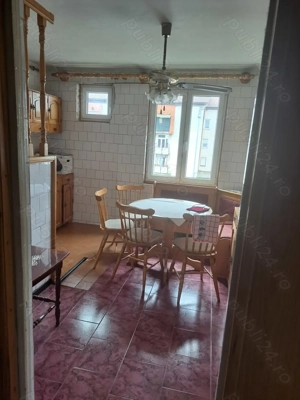 Apartament  de  vânzare  în  Sebeș  Alba  cartier  Lucian  Blaga  4 camere .2 balcone.pivniță  .pod  - imagine 8