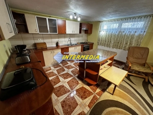 Casa deosebita de inchiriat D+P+M cu garaj, teren 400 mp. finisata, utilata si mobilata Alba Iulia - imagine 12