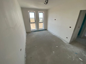 Nou. Decomandat. Etaj intermediar. Lift. Terasa mare. Spatios - imagine 4