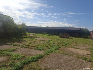 teren de vânzare cu un atelier  - imagine 3