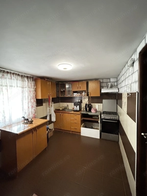 Casa 8 Camere Cu Teren 1500mp In Cermei - imagine 6