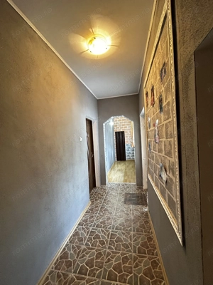 Casa 8 Camere Cu Teren 1500mp In Cermei - imagine 12