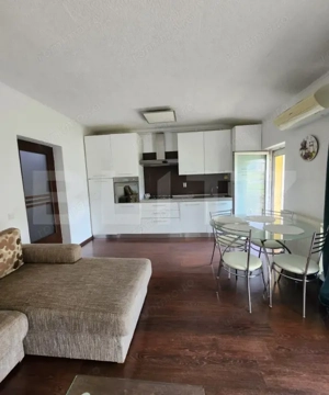 Apartament 2 camere, 52 mp, 2 balcoane, pod 45 mp, parcare, zona Porii - imagine 3