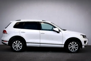 Volkswagen Touareg 3.0 V6 TDI BMT - imagine 8
