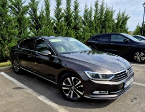Volkswagen Passat B8 Highline , full led , piele crem , km reali - imagine 4