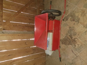 Zdrobitor de struguri  Menardi profesional cu separator de boabe  - imagine 4