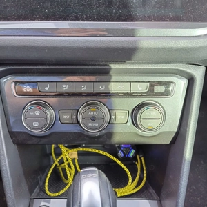 VW Tiguan 2.0TDI - imagine 6